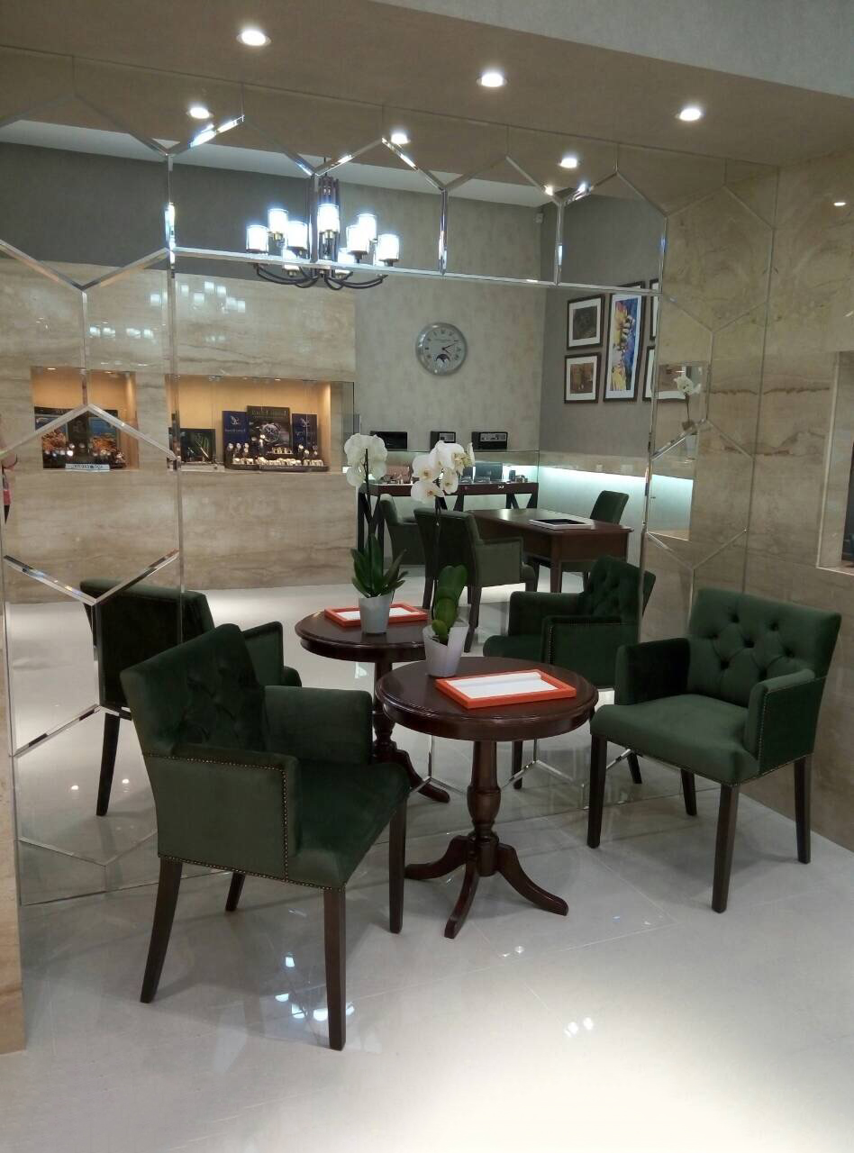 Бутик швейцарских часов и украшений